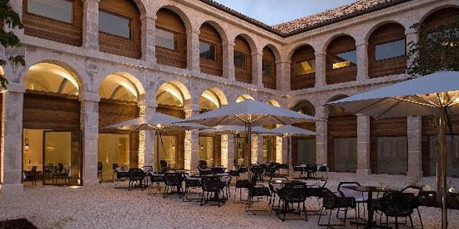  Parador de Alcalá de Henares, Alcalá de Henares 